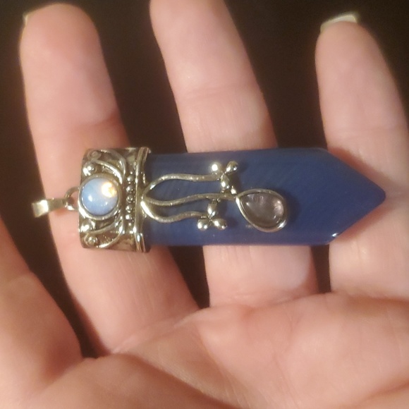 New Inverted Blue Striped Agate with Opalite Magical Pendant Healing Sword. - Picture 8 of 8